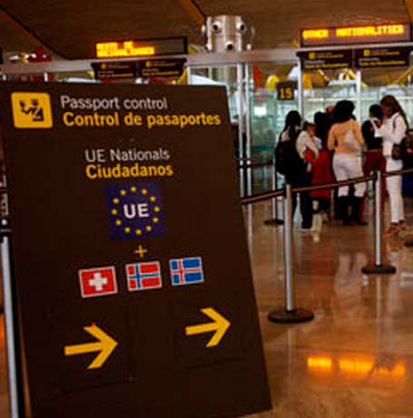 Paso fronterizo aeropuerto de Madrid