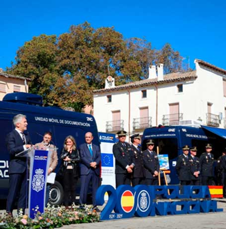 Ministro del Interior en una presentación